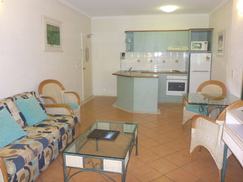 Palm Cove Tropic Apartments - Accommodation Main Beach 3