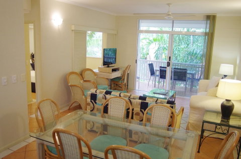 Palm Cove Tropic Apartments - Accommodation Main Beach 1