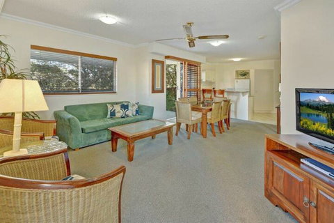 Raffles Mooloolaba - Accommodation Main Beach 3