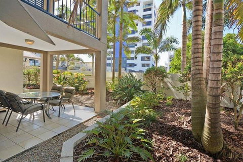 Raffles Mooloolaba - Accommodation Main Beach 4