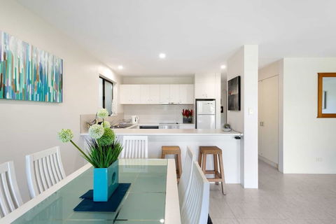 Unit 01 The Noosa Apartments - Accommodation Main Beach 3