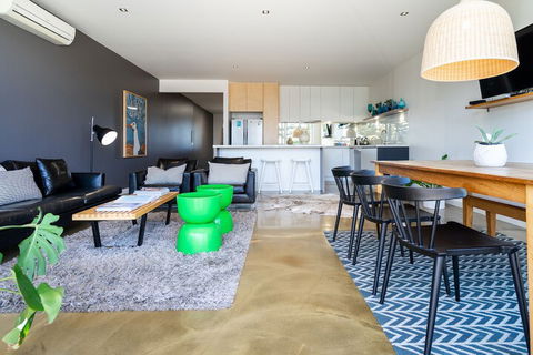 Aquabelle Apartments - Accommodation Main Beach 5