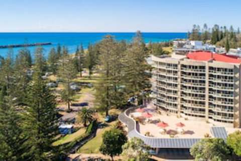 Northpoint Apartments - Accommodation Main Beach 0