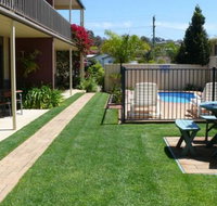 Sandpiper Holiday Units - Accommodation Main Beach