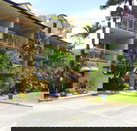 The York Beachfront Holiday Apartments - Accommodation Main Beach