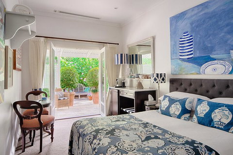 Abelia House - Accommodation Main Beach 4