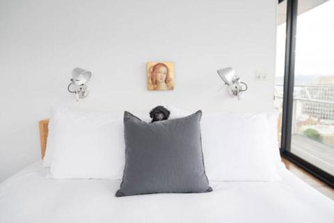 Avalon City Retreat - Accommodation Main Beach 5