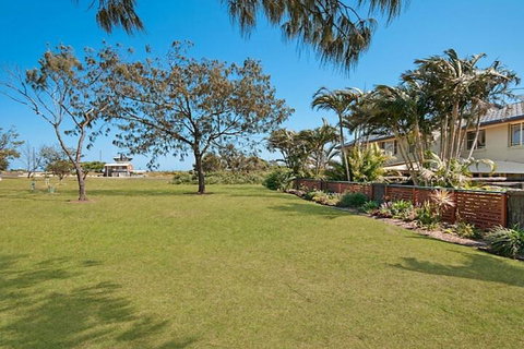 Casuarina 1 - Accommodation Main Beach 1