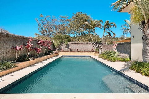 Casuarina 1 - Accommodation Main Beach 2