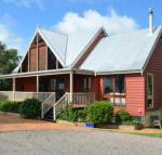 Ruddles Retreat - Accommodation Main Beach