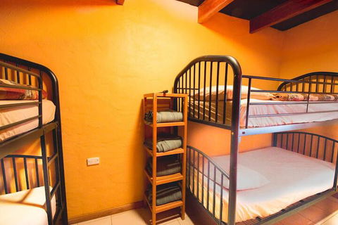 The Underground Motel - Accommodation Main Beach 5