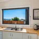 Southern Beaches Holiday House - Accommodation Main Beach 0