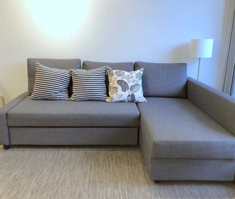 Fawkner Apartment 1B1B 8 - Accommodation Main Beach 1
