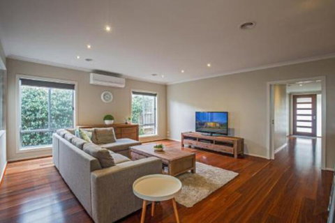 Nautical Rise Torquay - Accommodation Main Beach 0