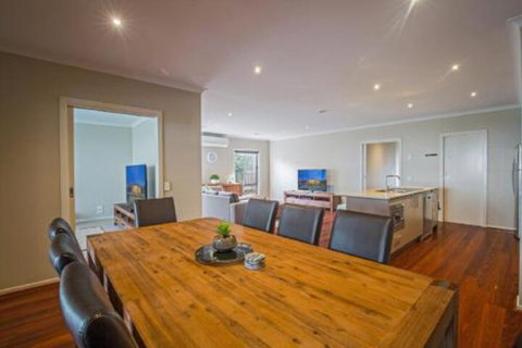 Nautical Rise Torquay - Accommodation Main Beach 4