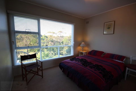 Fairways Close - Accommodation Main Beach 5