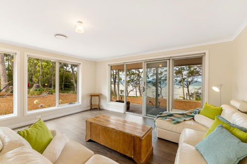 Coalmines Escape - Accommodation Main Beach 3