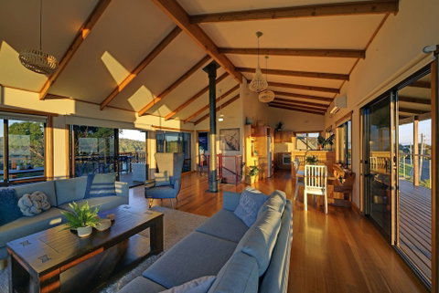 Zenith - Accommodation Main Beach 3