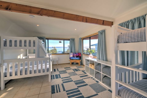 Zenith - Accommodation Main Beach 6