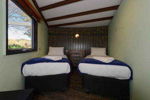 Taylors Bay Cottage - Accommodation Main Beach 6