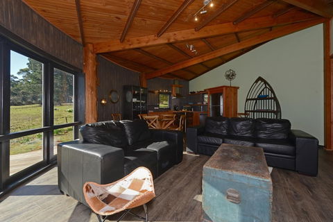 Taylors Bay Cottage - Accommodation Main Beach 5