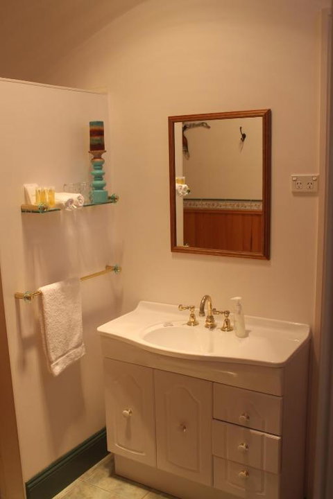Gardenia House - Accommodation Main Beach 3