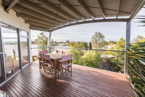 Aqua Vista A Stroll To Paynesville Forshore - Accommodation Main Beach 6