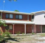 31 Bombala Crescent Two storey home with covered outdoor deck fully fenced backyard. Pet friendly - Accommodation Main Beach