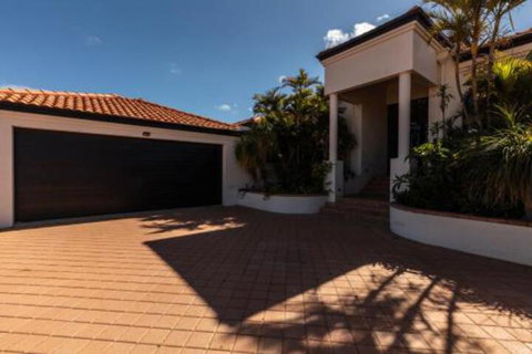 Maidstone Executive Residence - Accommodation Main Beach 6