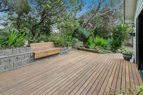 The Rye Tree House - Accommodation Main Beach 5
