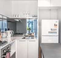 King Street Bowen Hills Apt by SLife - Accommodation Main Beach