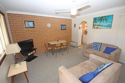 Irvin Villa Coffs Harbour NSW - Accommodation Main Beach 5