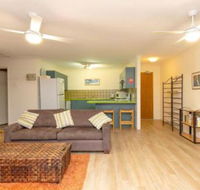 Apartment with Inground Pool - Accommodation Main Beach