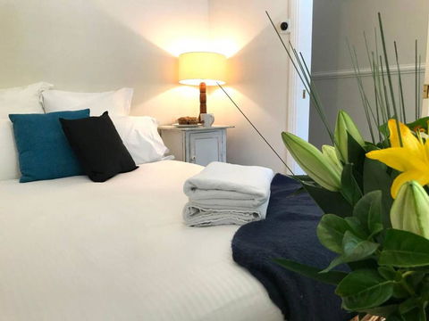 YSG The Edward Townhouse 151 Walk To Town - Accommodation Main Beach 5