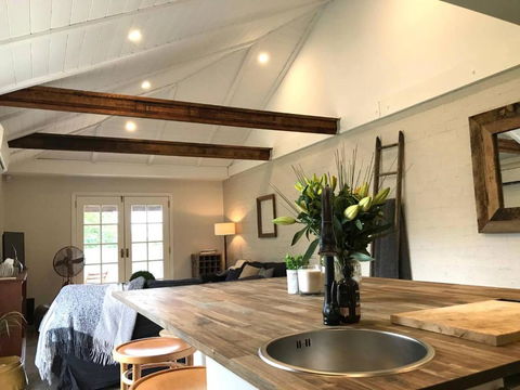 YSG The Edward Townhouse 151 Walk To Town - Accommodation Main Beach 1