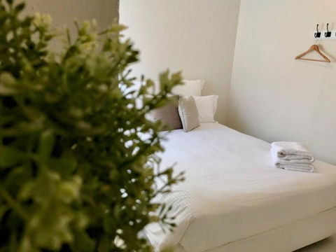 YSG The Edward Townhouse 153 Walk To Town - Accommodation Main Beach 6