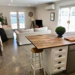 YSG The Edward Townhouse 153 Walk To Town - Accommodation Main Beach 0