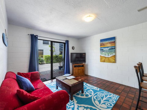 Iluka Villa 1 - Accommodation Main Beach 6