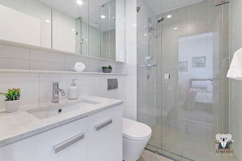 SouthWest LIVERPOOL Amazing View 2Bed APT NLP100A - Accommodation Main Beach 4