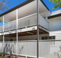 Blake Loft on Manning 500 metres to two beaches - Accommodation Main Beach