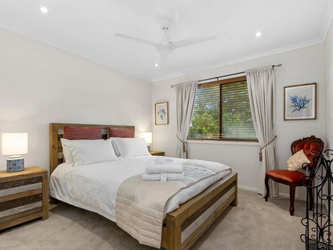 Lumina Luxury Comfort & Lots Of Style - Accommodation Main Beach 5