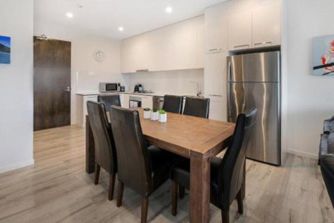 Seaside Apartment Getaway - Accommodation Main Beach 3