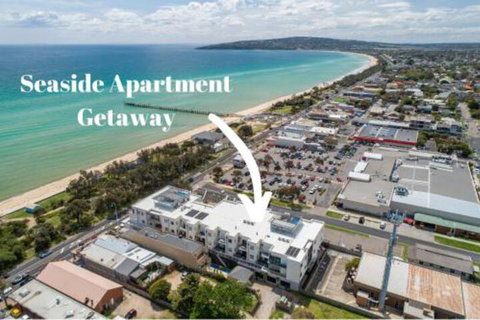 Seaside Apartment Getaway - Accommodation Main Beach 0
