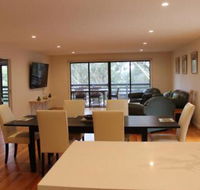 kanburra house - Accommodation Main Beach