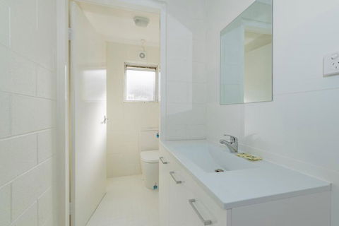 4 Bedroom House Hobart CBD Free Parking - Accommodation Main Beach 1