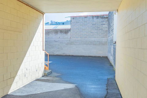 4 Bedroom House Hobart CBD Free Parking - Accommodation Main Beach 3
