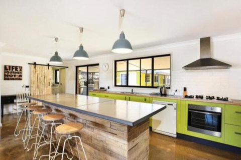 Aloha Pet & Family Friendly 10 Min Walk To Beach - Accommodation Main Beach 5