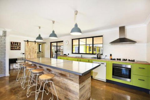 Aloha Pet & Family Friendly 10 Min Walk To Beach - Accommodation Main Beach 0