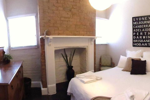 YSG The Edward Townhouses 155 & 157 Steps To Town - Accommodation Main Beach 3