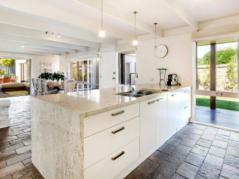 WAIKIKI BLAIRGOWRIE - Accommodation Main Beach 4